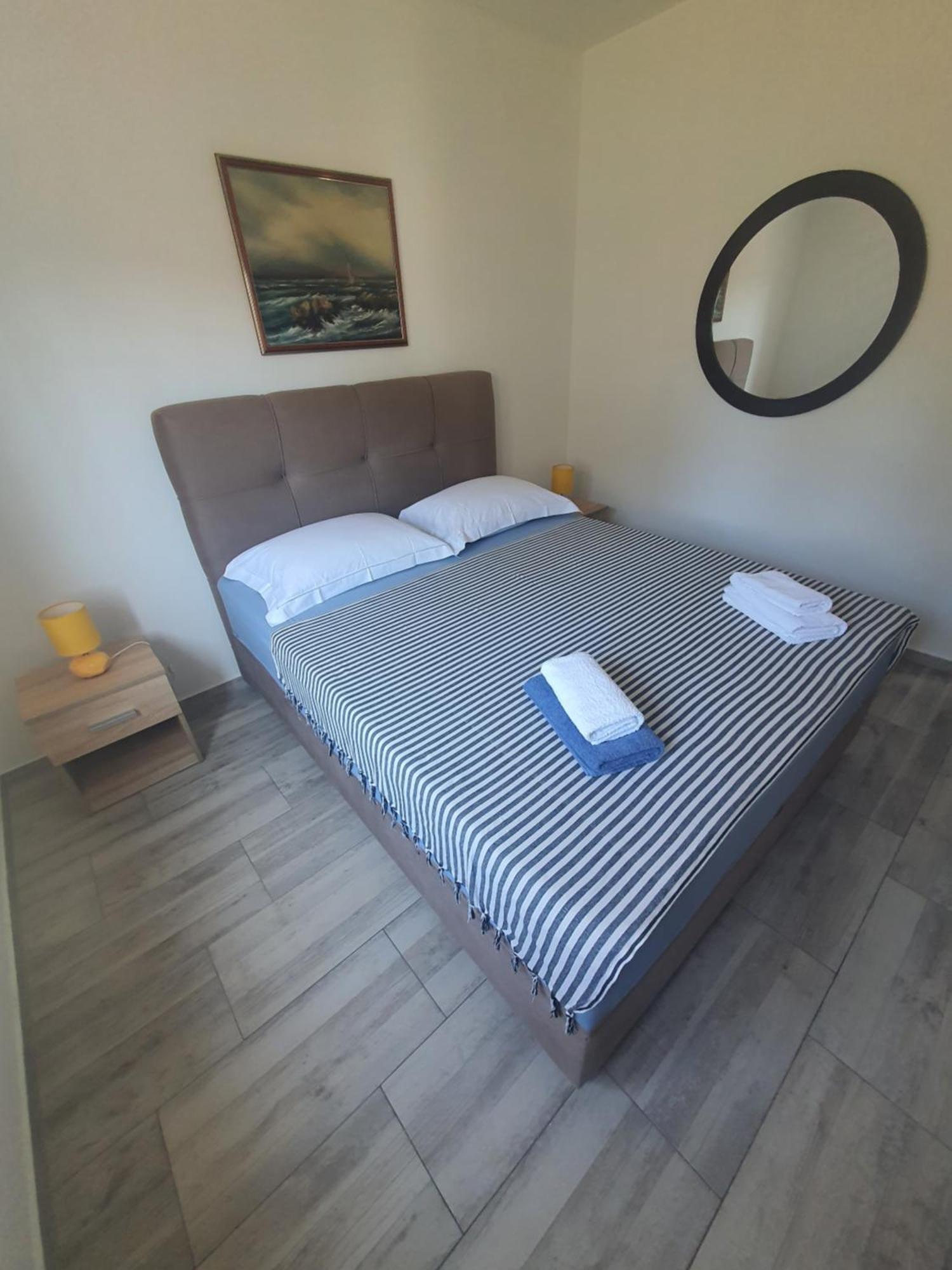 Apartment Marija Marina Esterno foto